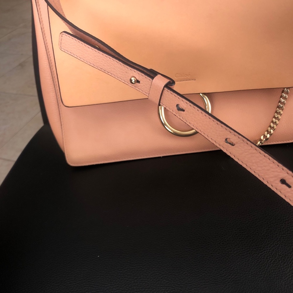 🌟SOLD🌟 CHLOE - Authentic Faye Medium Leather Bag - Picture 4 of 16